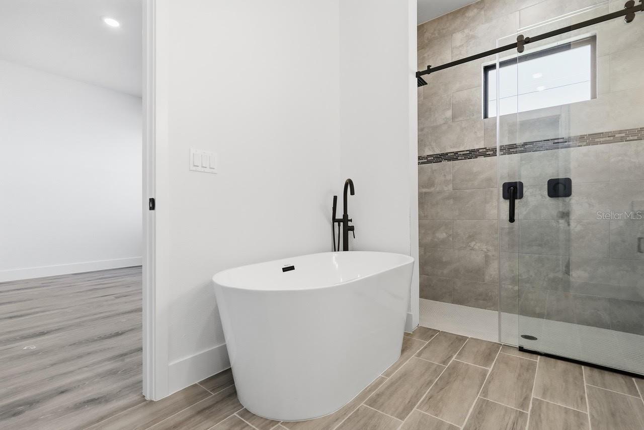 Image 38 of 64 For 2755 140th Loop