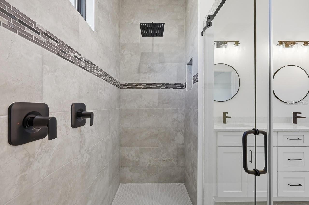 Image 39 of 64 For 2755 140th Loop