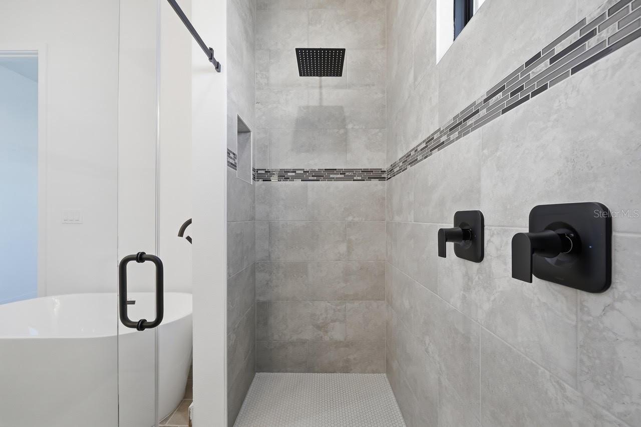 Image 40 of 64 For 2755 140th Loop