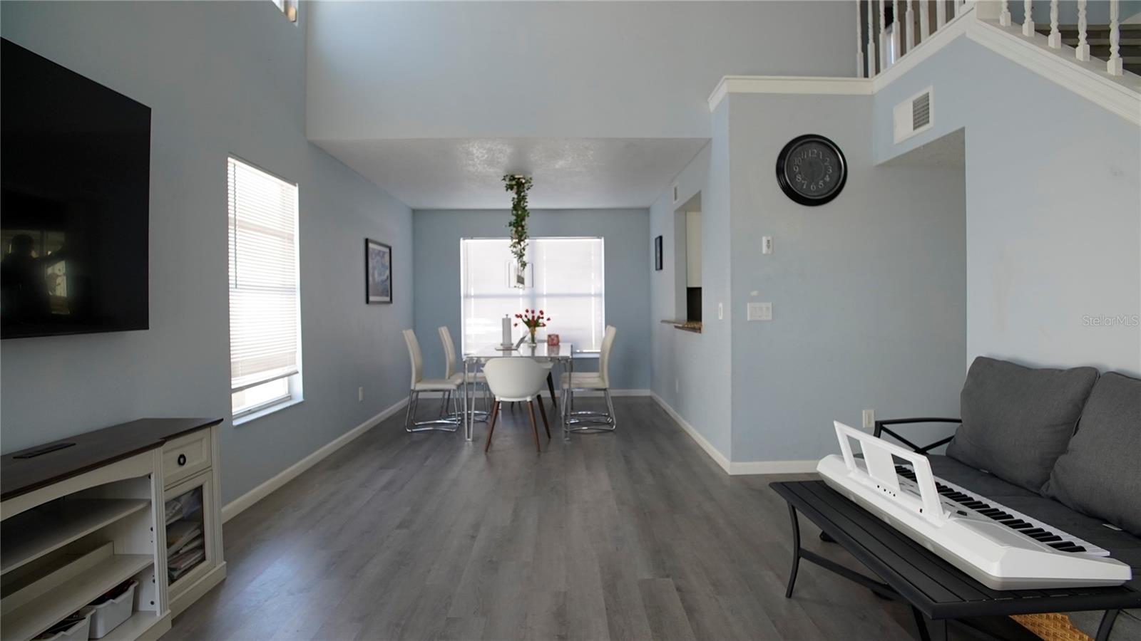 Image 3 of 53 For 9868 Aloma Bend Ln