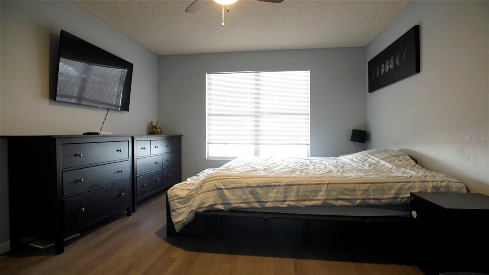 Image 36 of 53 For 9868 Aloma Bend Ln