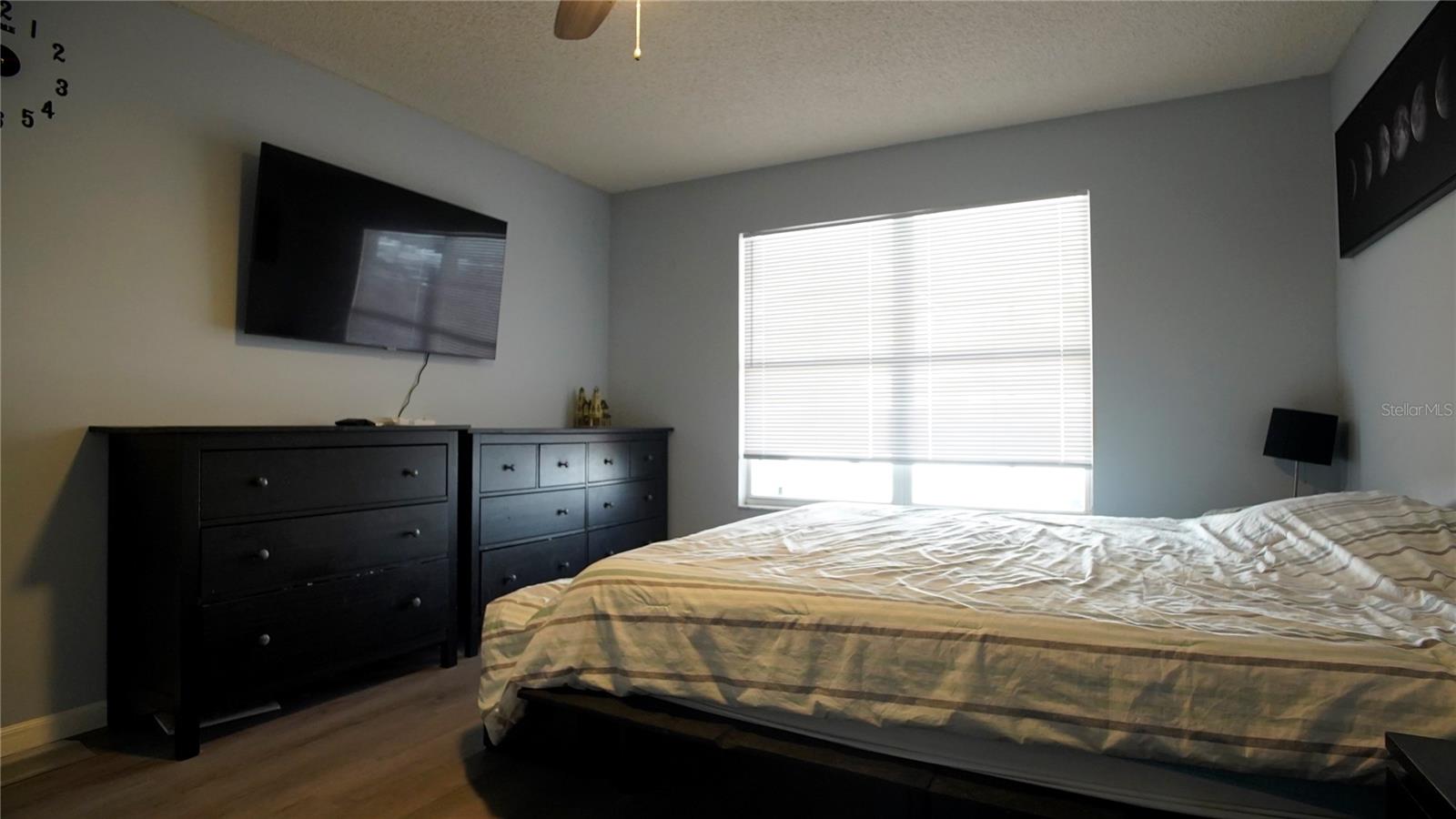 Image 37 of 53 For 9868 Aloma Bend Ln