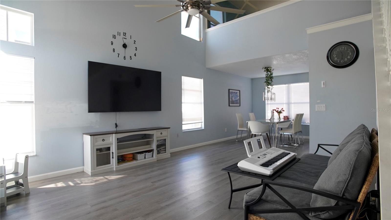 Image 9 of 53 For 9868 Aloma Bend Ln