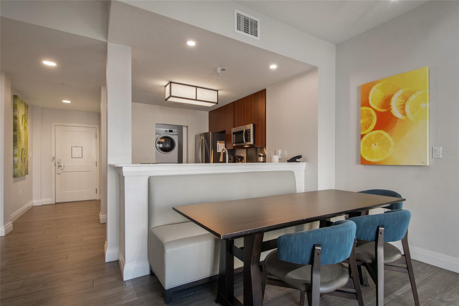 Image 19 of 72 For 14501 Grove Resort Avenue 2535