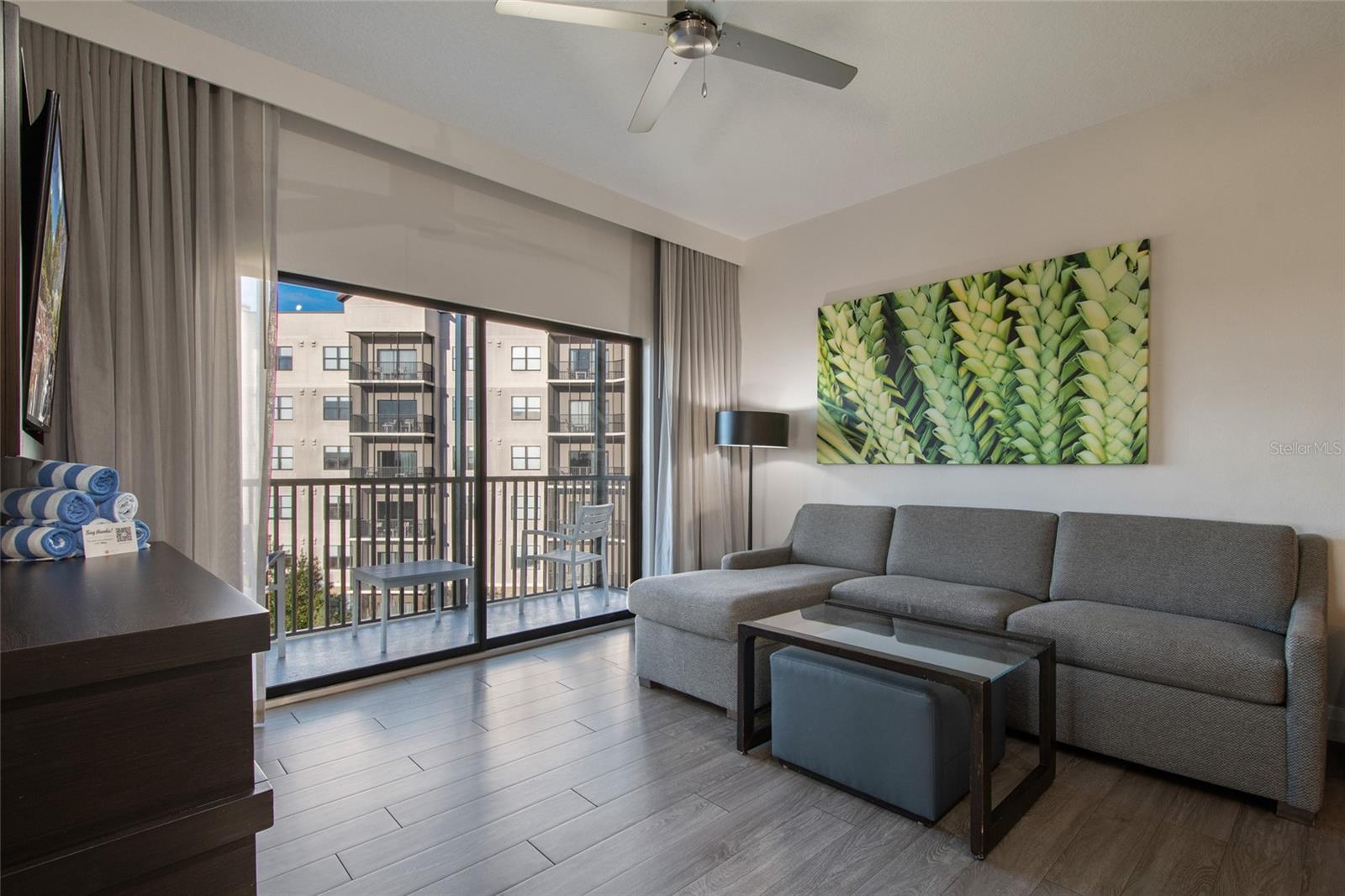 Image 21 of 72 For 14501 Grove Resort Avenue 2535