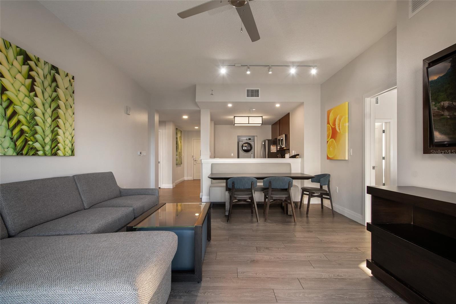 Image 22 of 72 For 14501 Grove Resort Avenue 2535