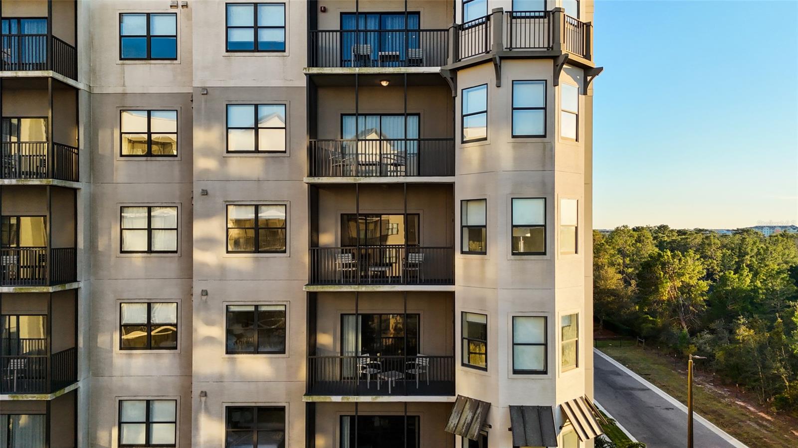 Image 39 of 72 For 14501 Grove Resort Avenue 2535