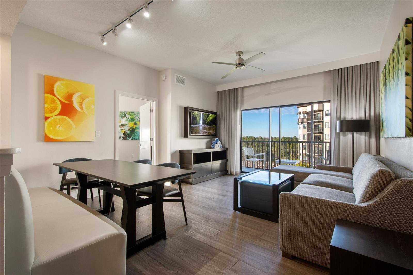 Image 4 of 72 For 14501 Grove Resort Avenue 2535