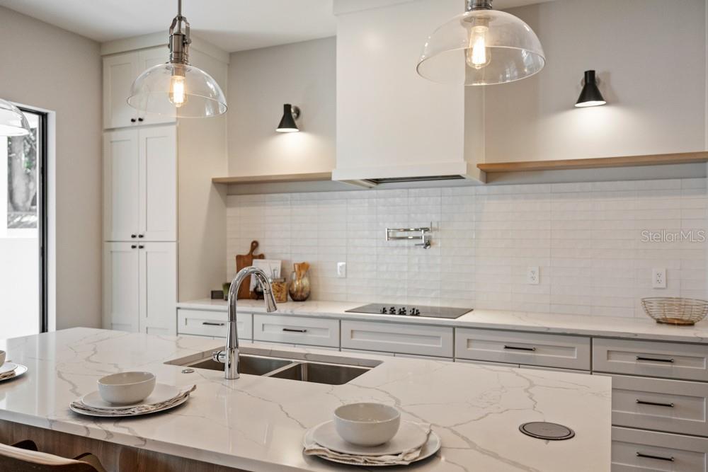 Image 11 of 50 For 1217 Cloverlawn Avenue