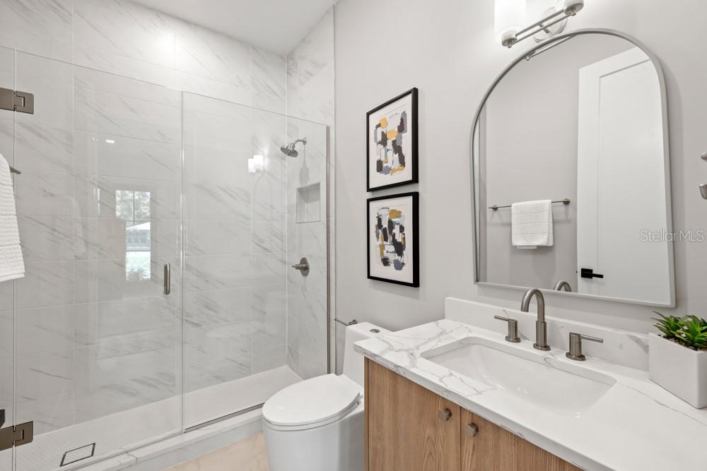 Image 20 of 50 For 1217 Cloverlawn Avenue