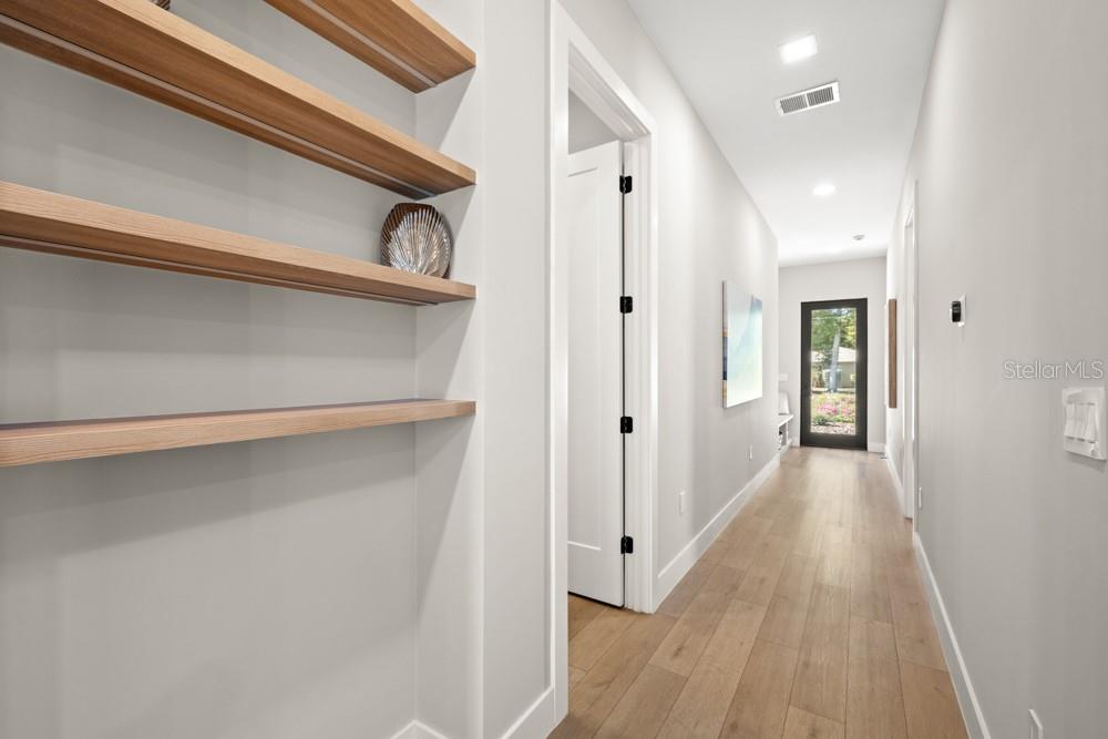 Image 22 of 50 For 1217 Cloverlawn Avenue