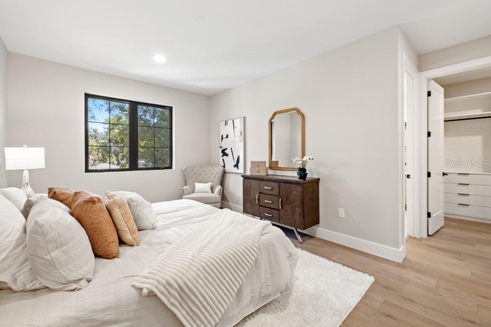 Image 28 of 50 For 1217 Cloverlawn Avenue