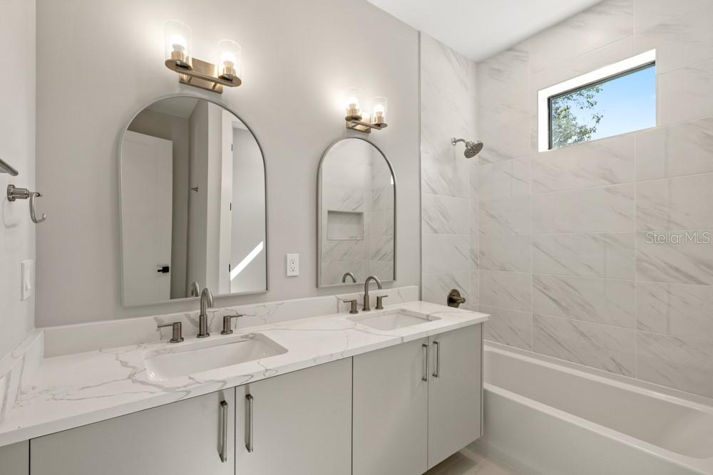 Image 35 of 50 For 1217 Cloverlawn Avenue