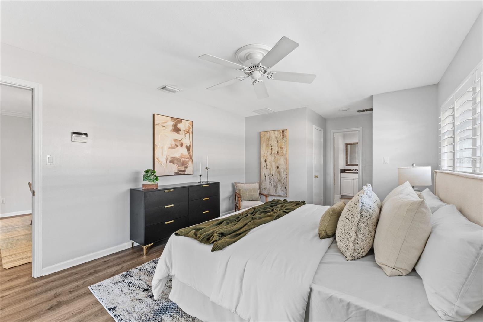 Image 17 of 42 For 620 Darcey Drive