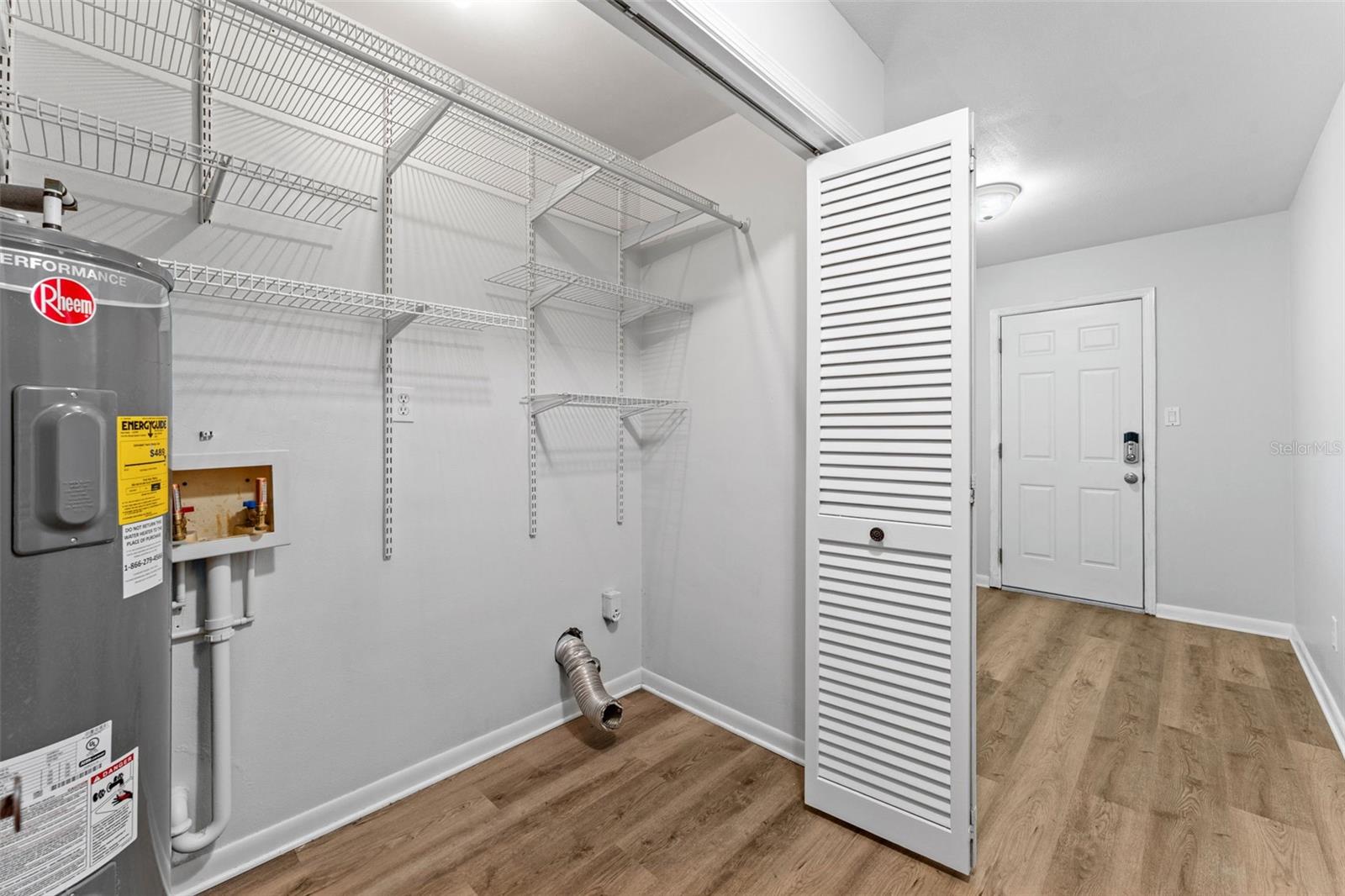 Image 27 of 42 For 620 Darcey Drive