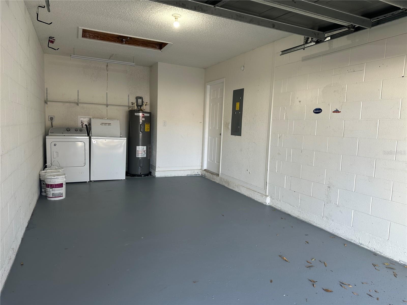 Image 10 of 11 For 13652 Glasser Avenue