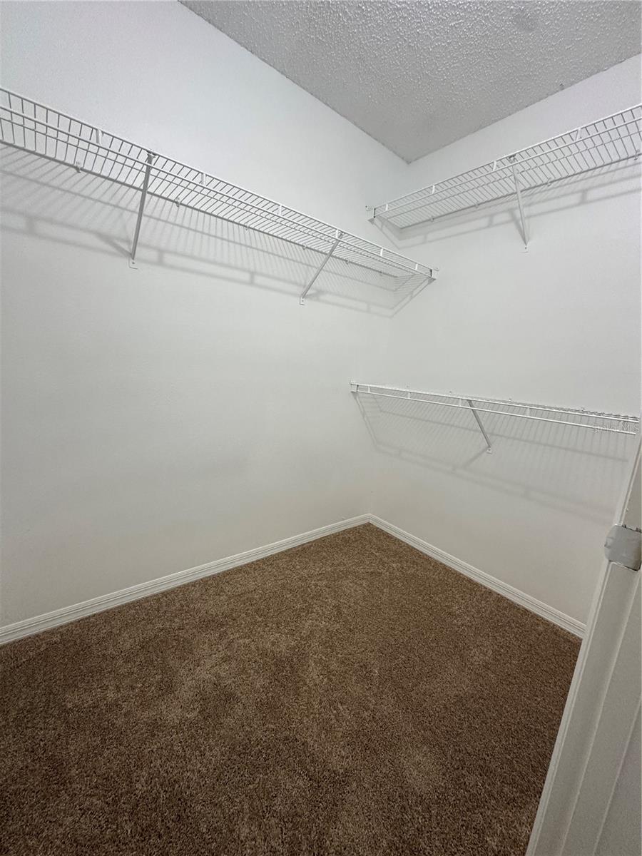 Image 7 of 11 For 13652 Glasser Avenue