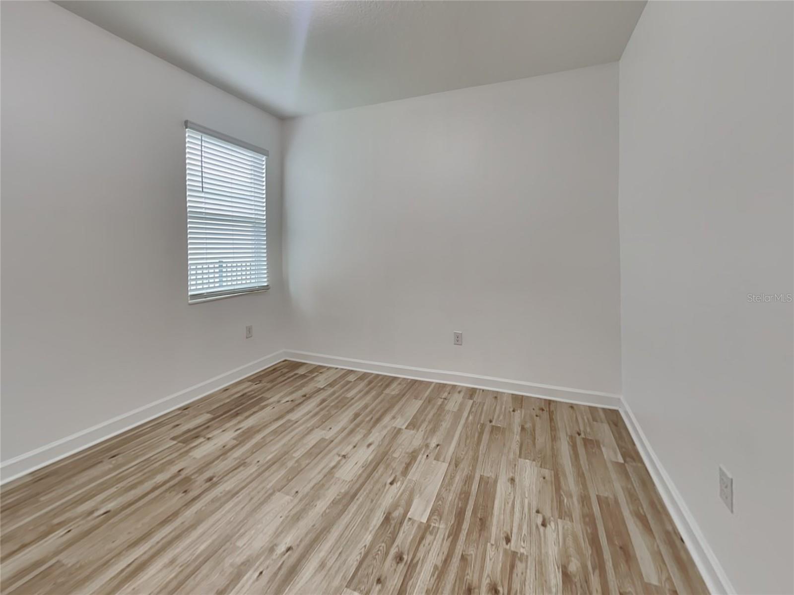 Image 11 of 17 For 1609 Sourwood Drive