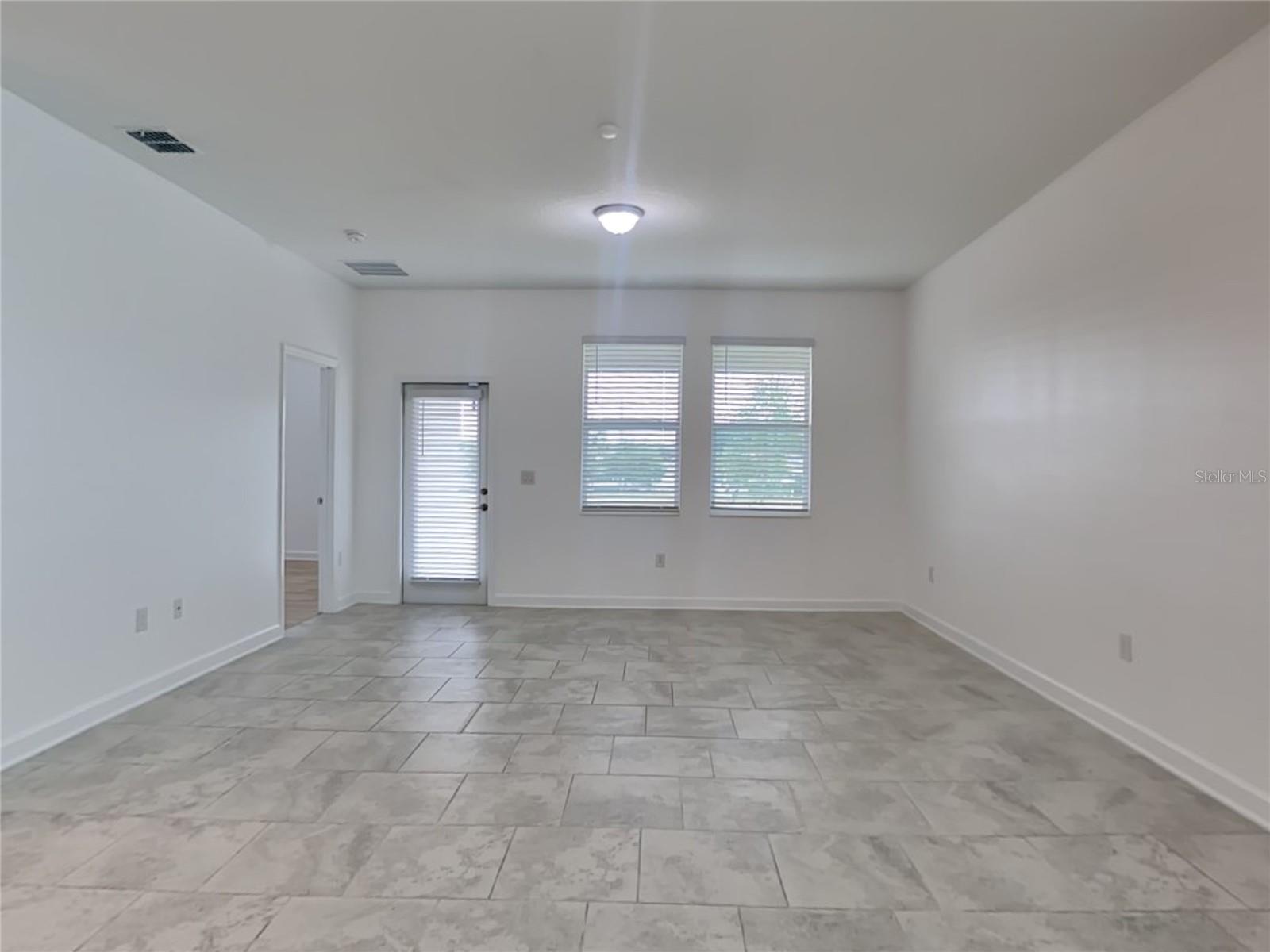 Image 3 of 17 For 1609 Sourwood Drive