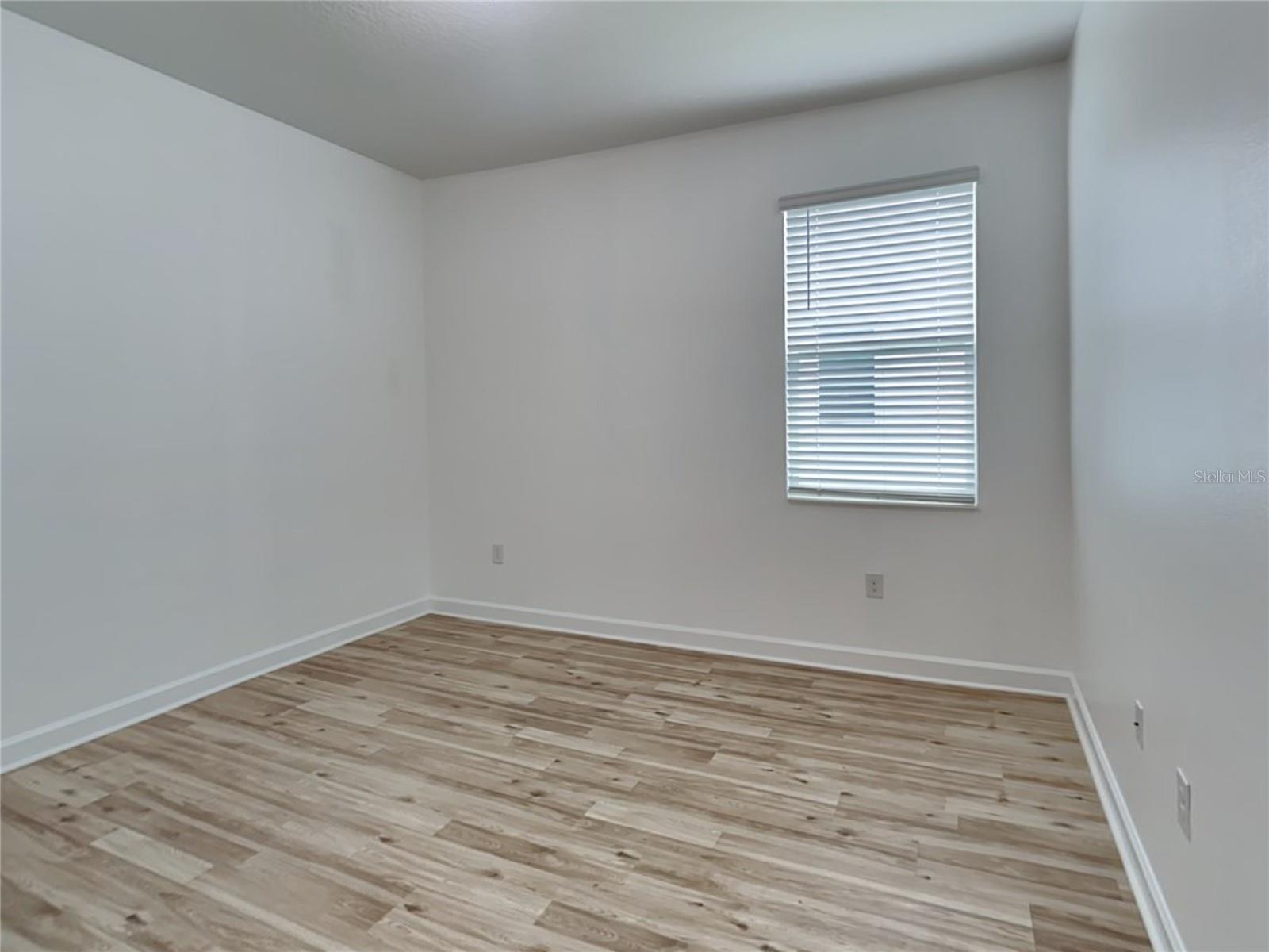 Image 9 of 17 For 1609 Sourwood Drive