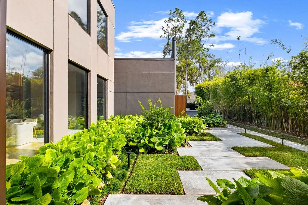 Image 5 of 27 For 1742 Temple Drive