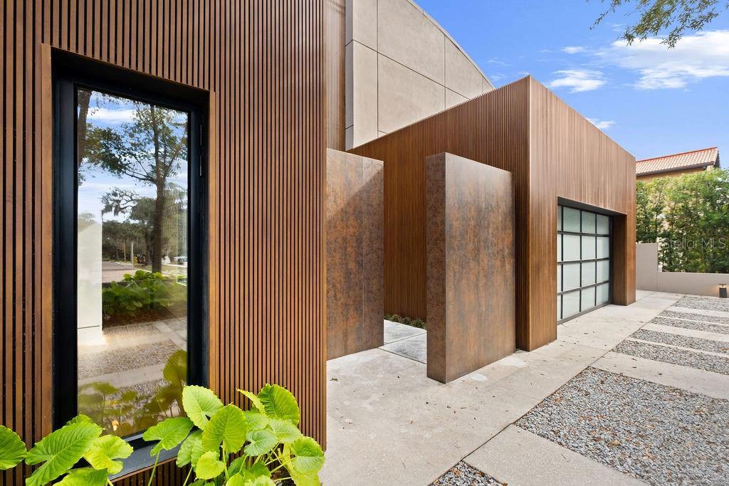 Image 9 of 27 For 1742 Temple Drive