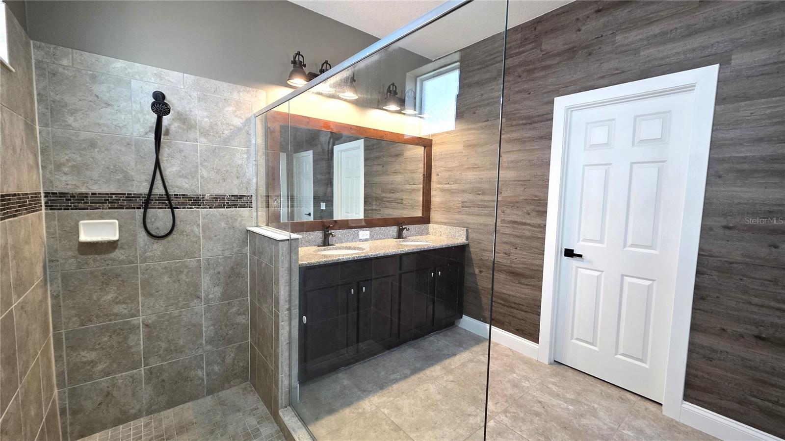 Image 24 of 62 For 5531 Cypress Hill Road