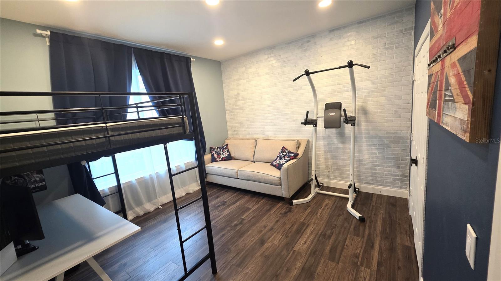 Image 39 of 62 For 5531 Cypress Hill Road