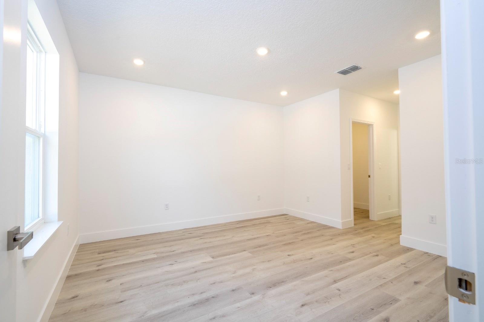 Image 23 of 44 For 2660 Brewster Road