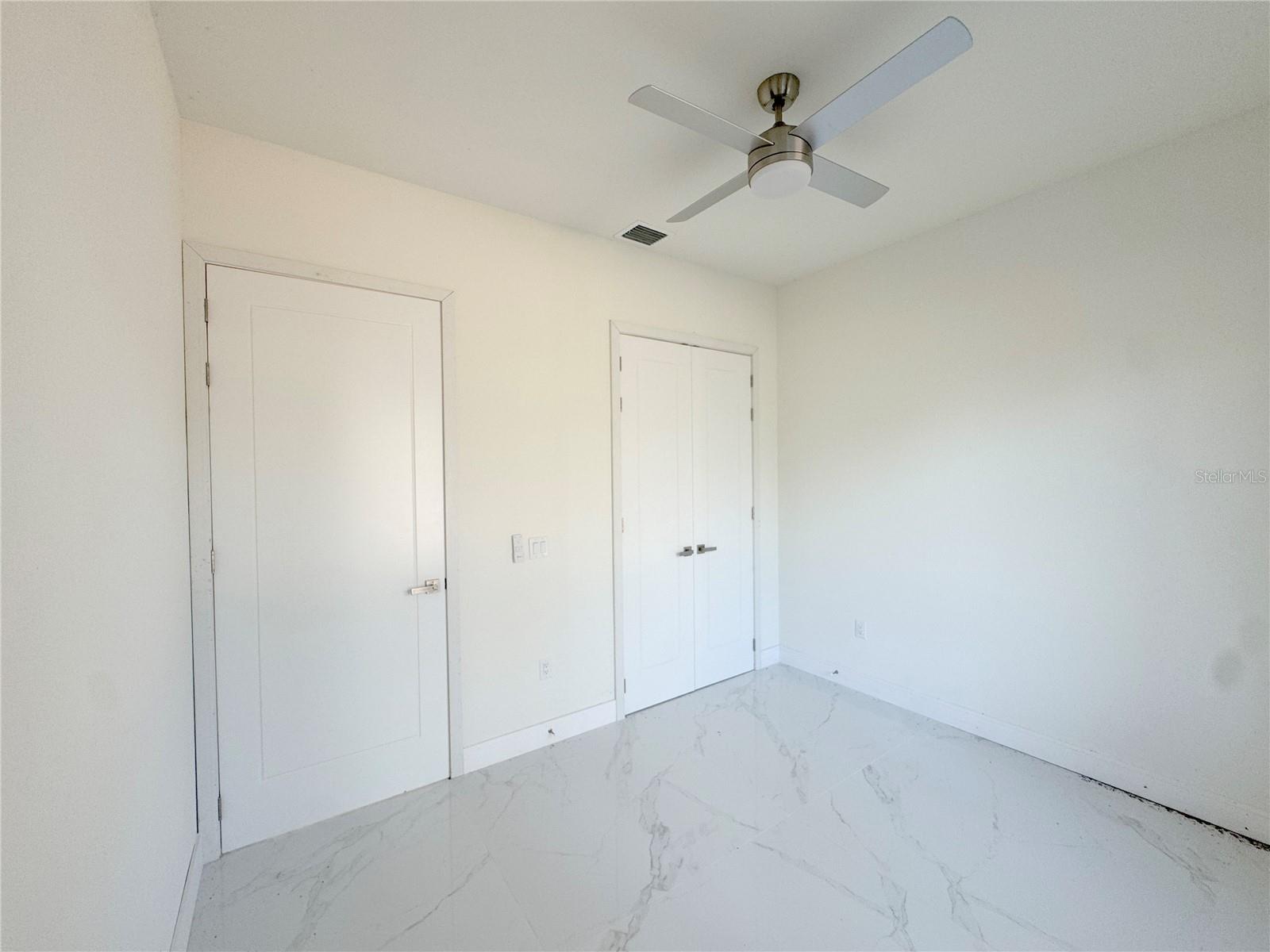 Image 14 of 21 For 23356 Rosewood Avenue