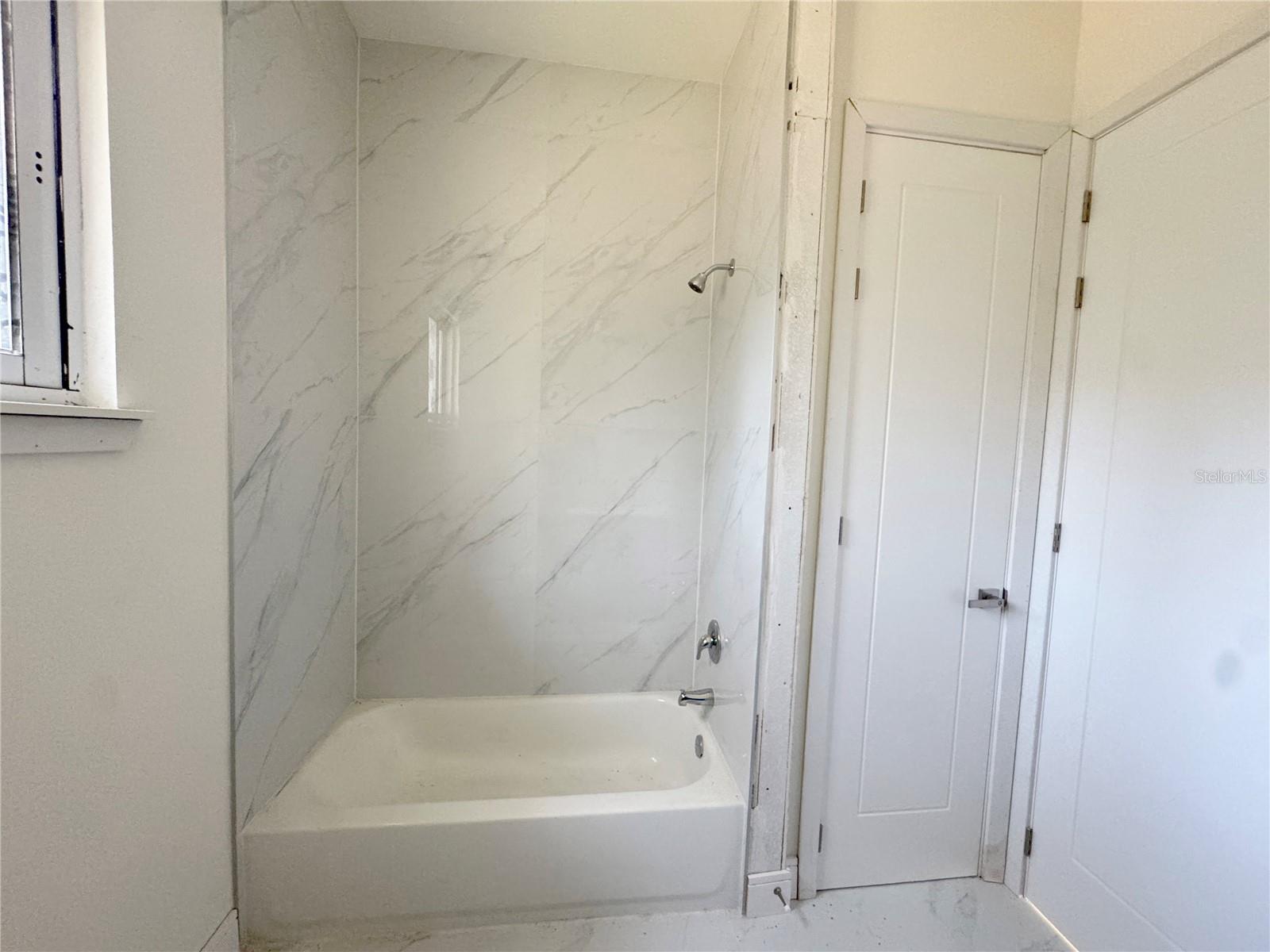 Image 16 of 21 For 23356 Rosewood Avenue