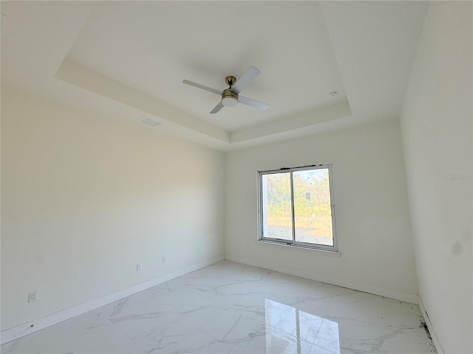 Image 19 of 21 For 23356 Rosewood Avenue