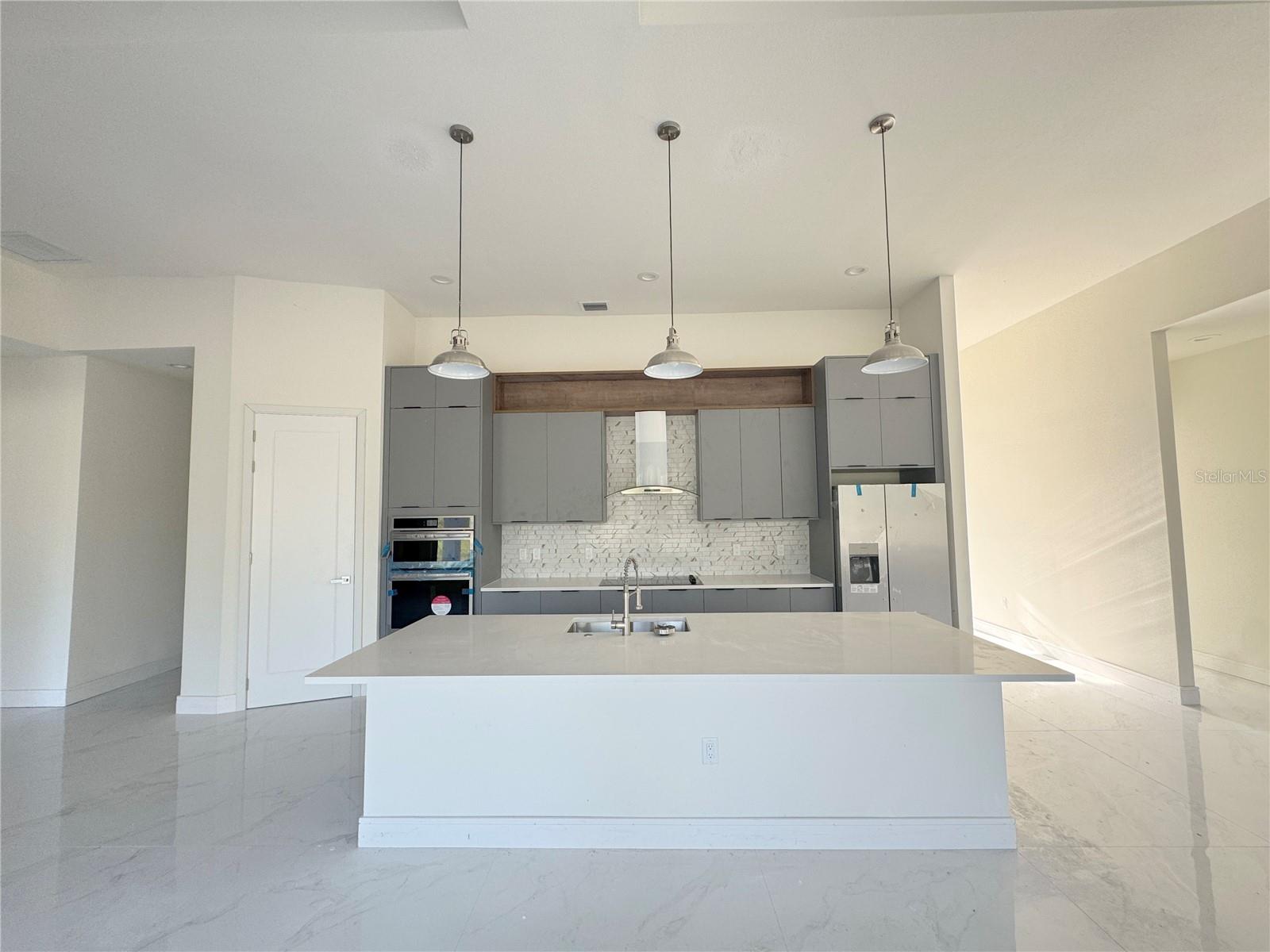 Image 6 of 21 For 23356 Rosewood Avenue