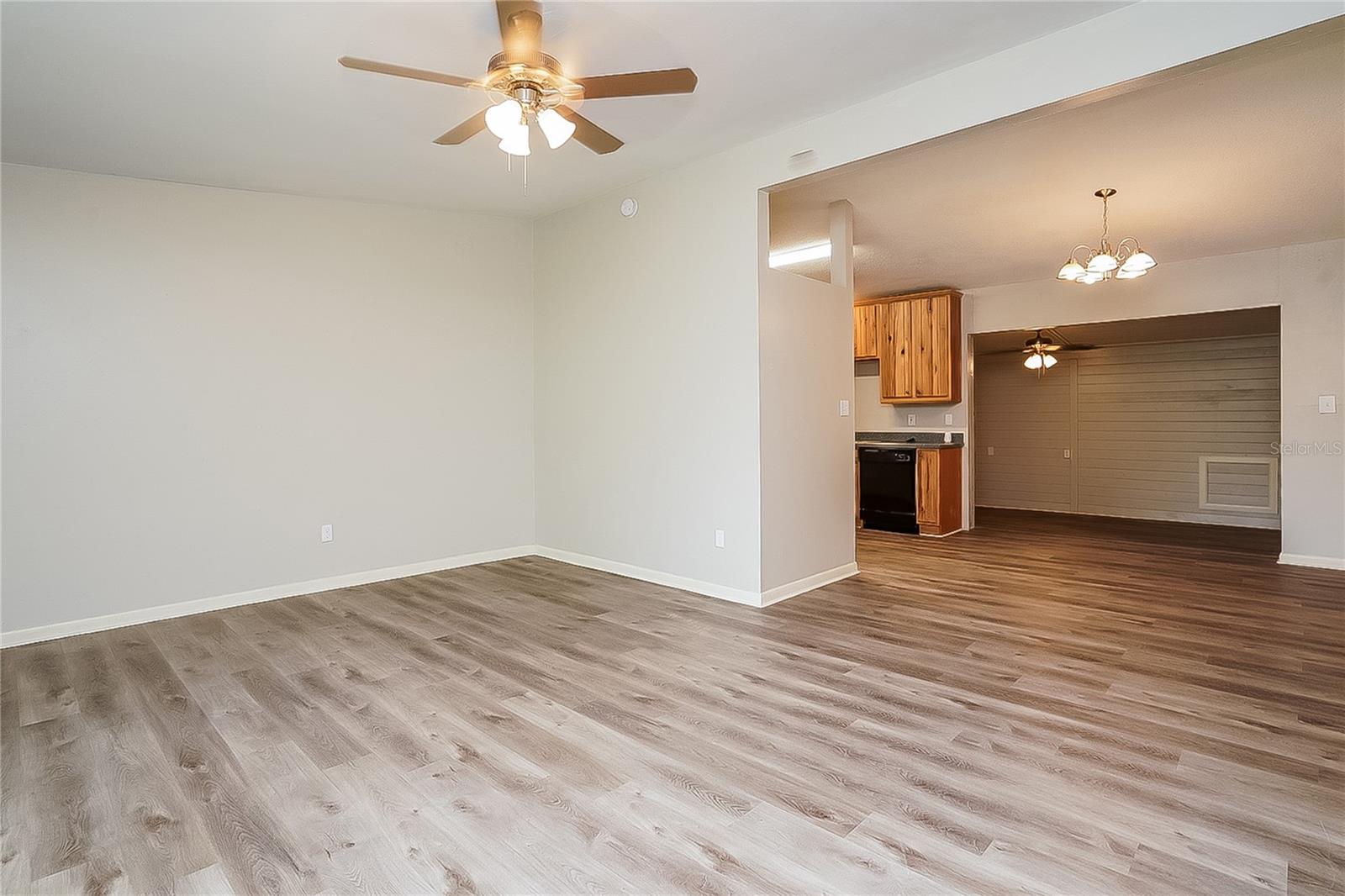 Image 2 of 16 For 1301 Wood Avenue