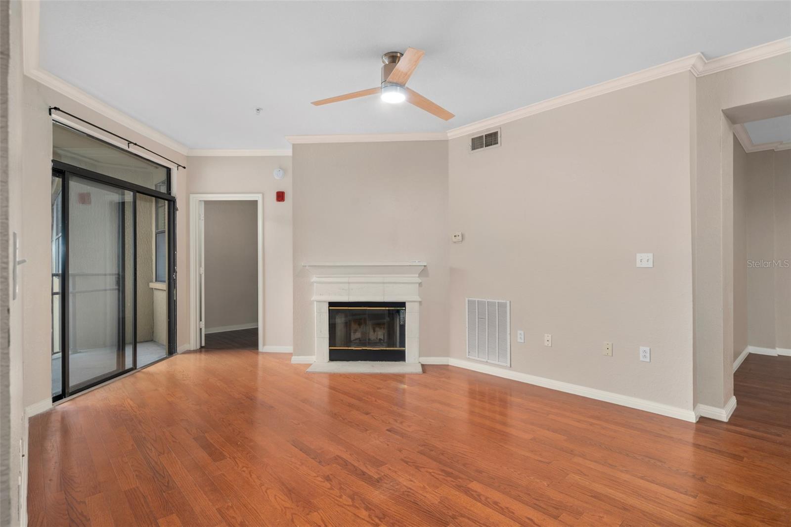 Image 10 of 50 For 911 Orange 511