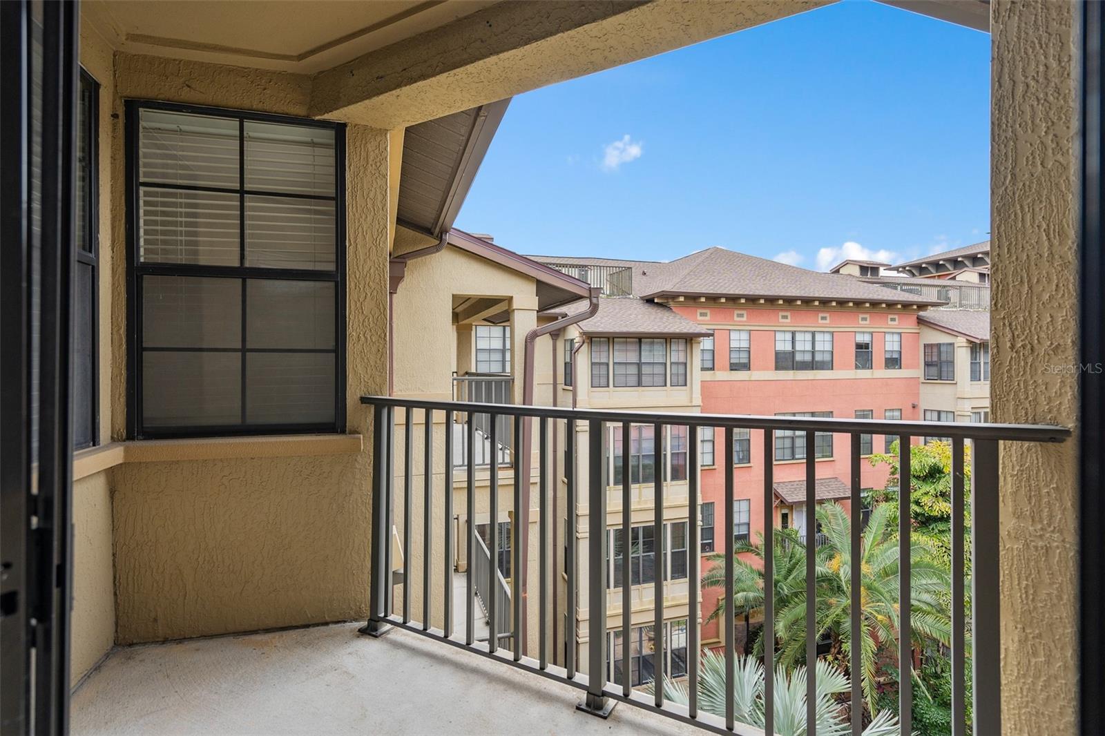 Image 23 of 50 For 911 Orange 511