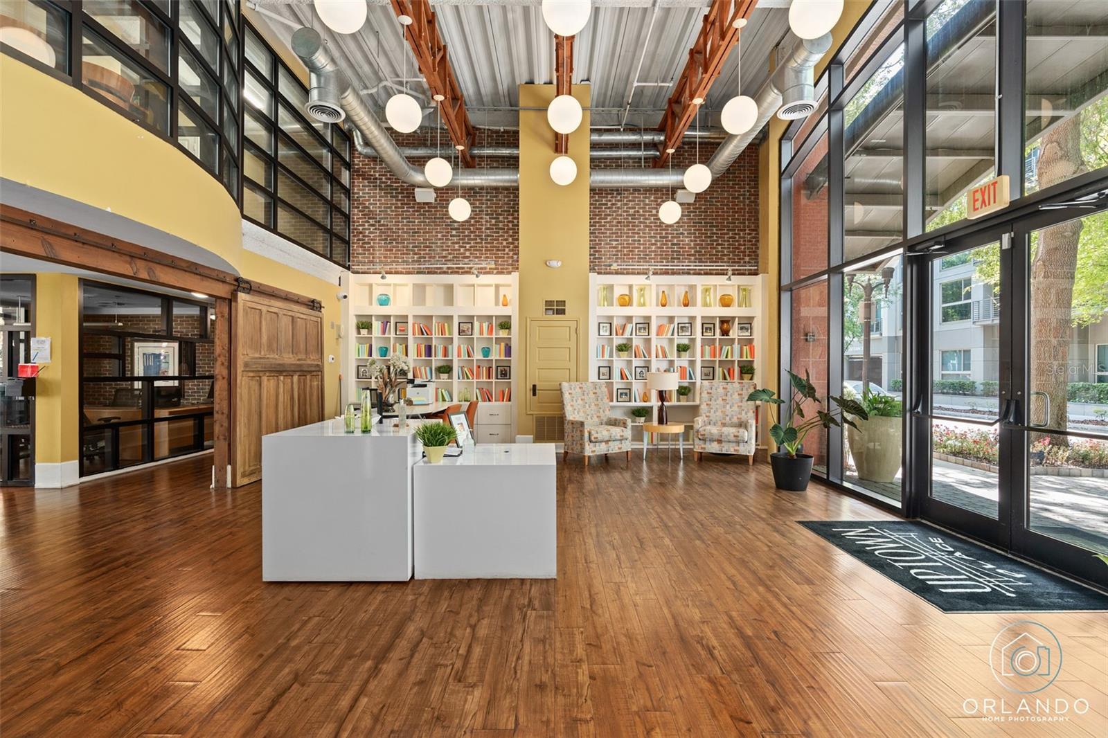 Image 29 of 50 For 911 Orange 511