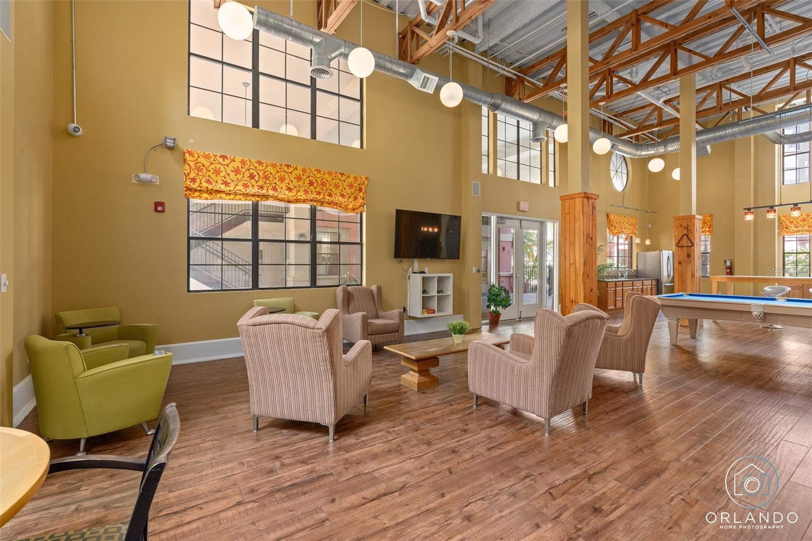 Image 35 of 50 For 911 Orange 511