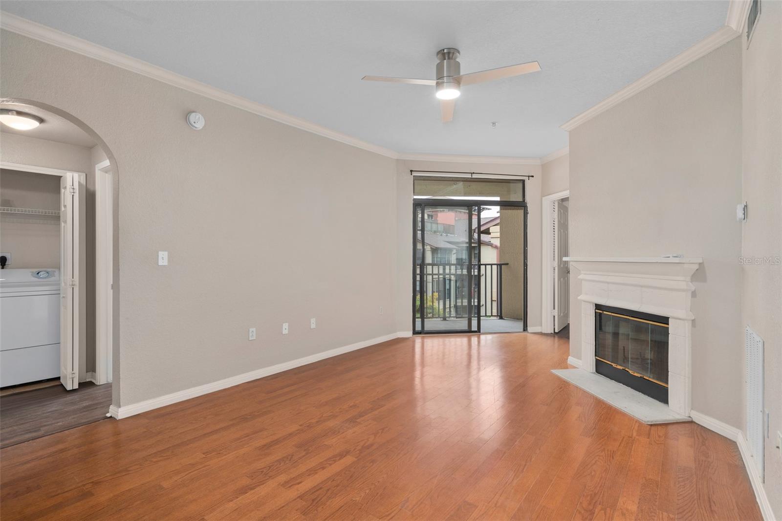 Image 9 of 50 For 911 Orange 511