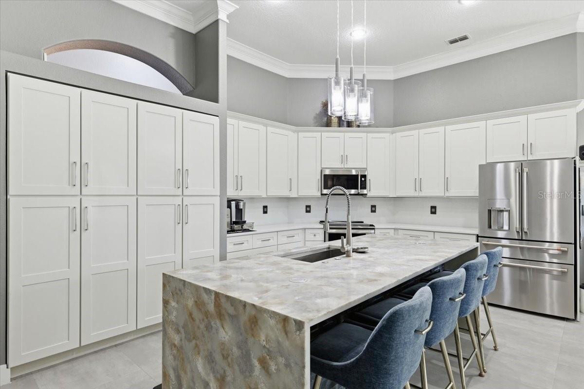 Image 14 of 46 For 2512 Park Royal Drive