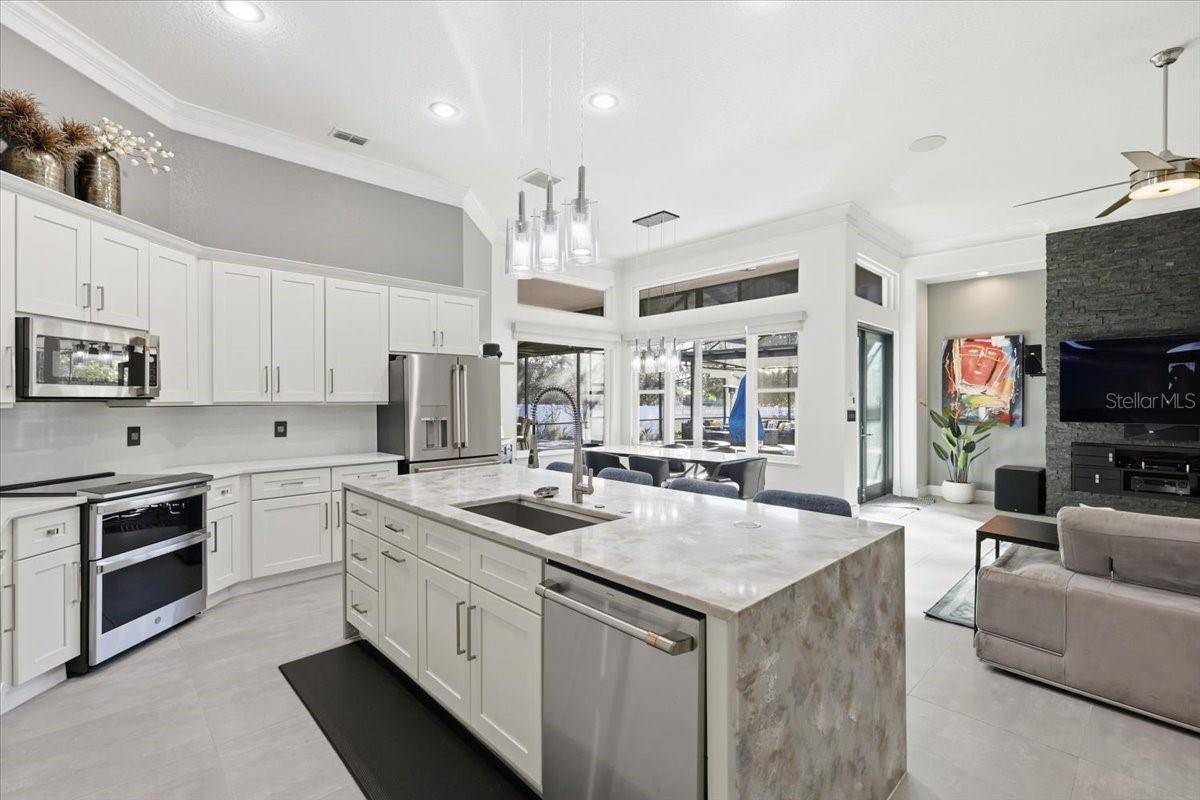 Image 15 of 46 For 2512 Park Royal Drive