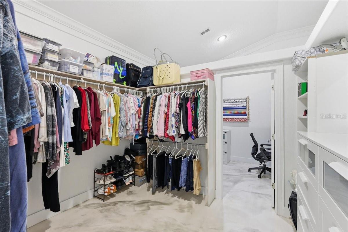 Image 23 of 46 For 2512 Park Royal Drive