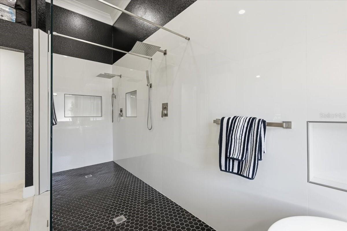 Image 25 of 46 For 2512 Park Royal Drive