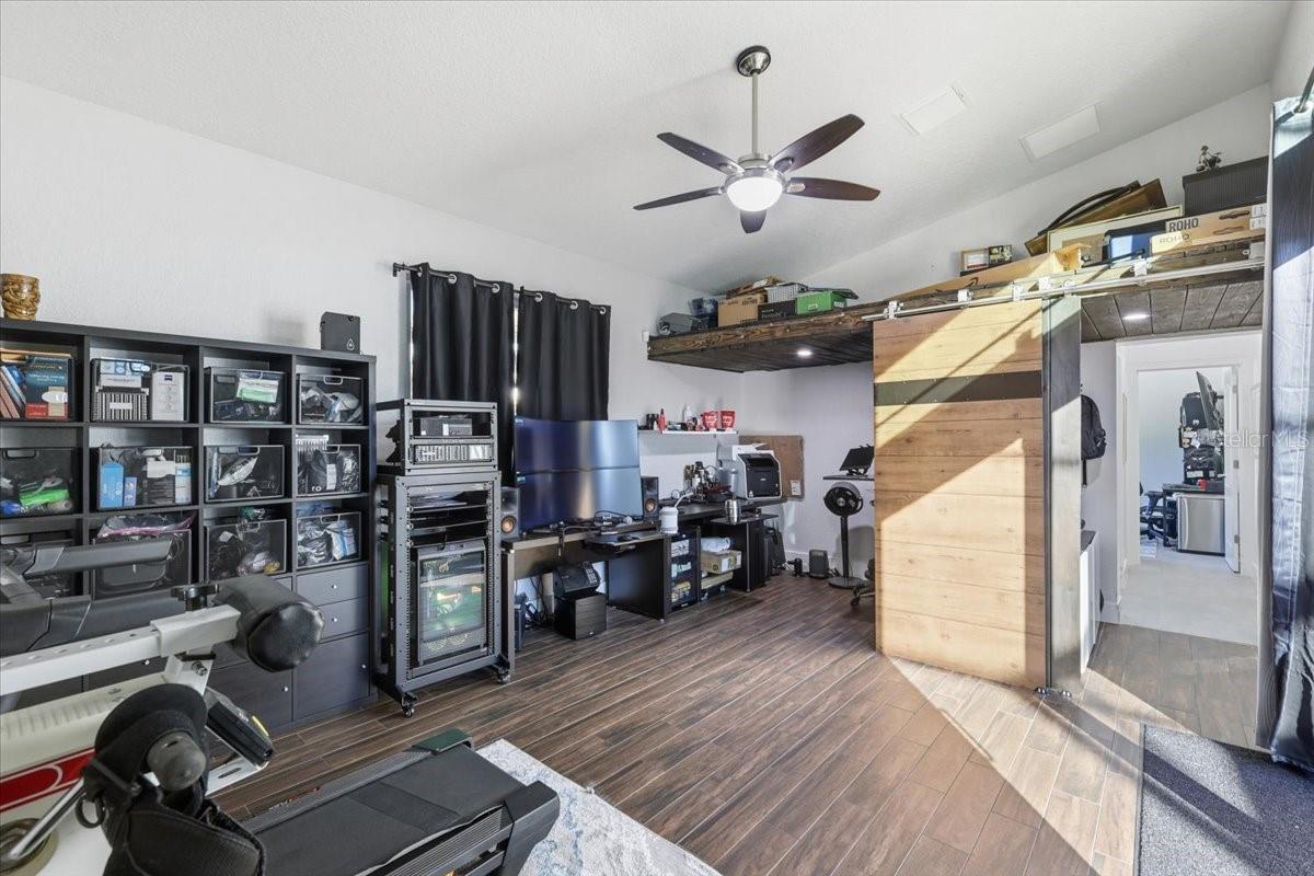 Image 32 of 46 For 2512 Park Royal Drive