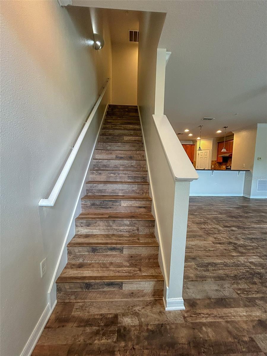 Image 29 of 43 For 691 Pensacola Lane