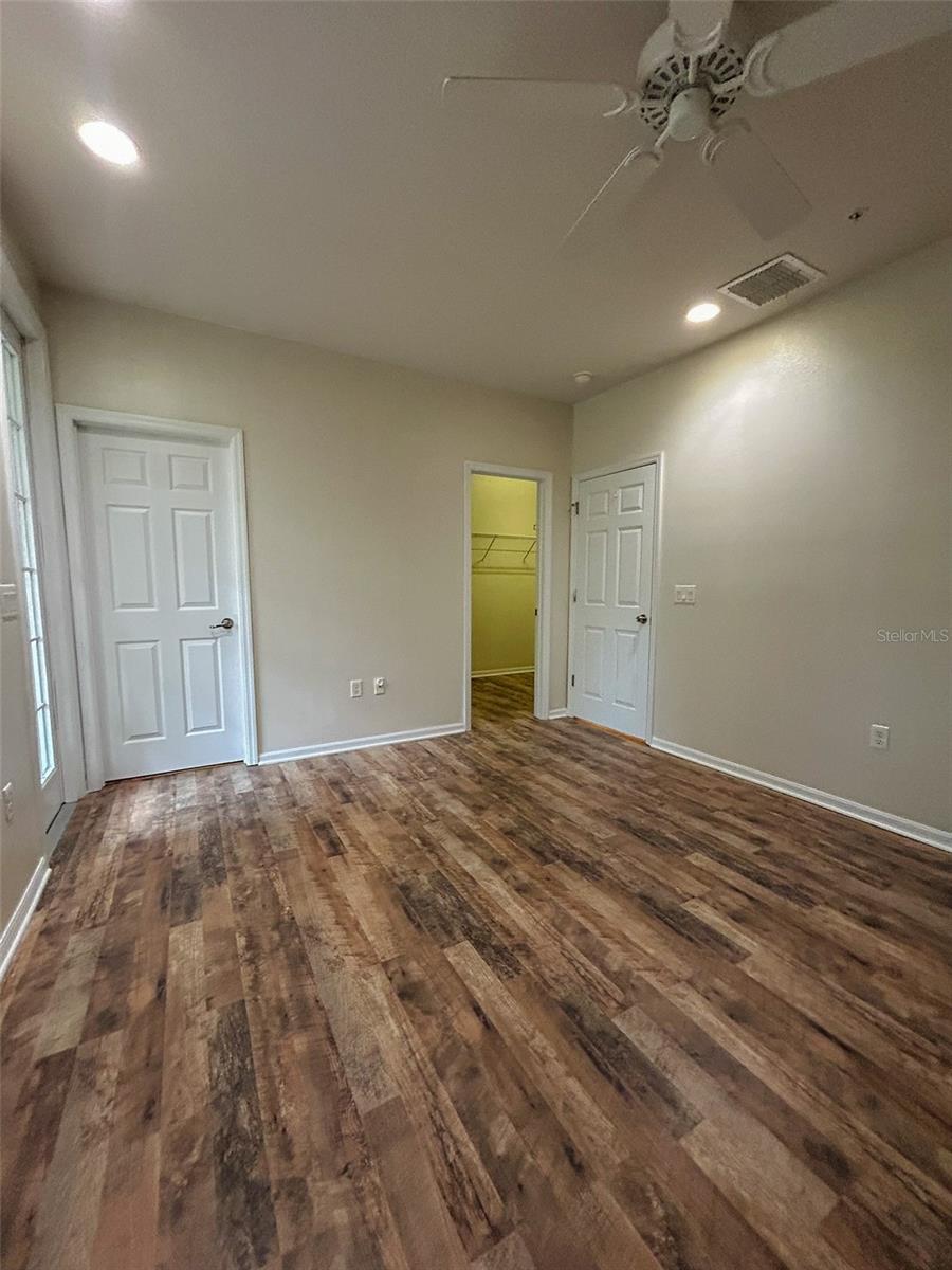 Image 30 of 43 For 691 Pensacola Lane