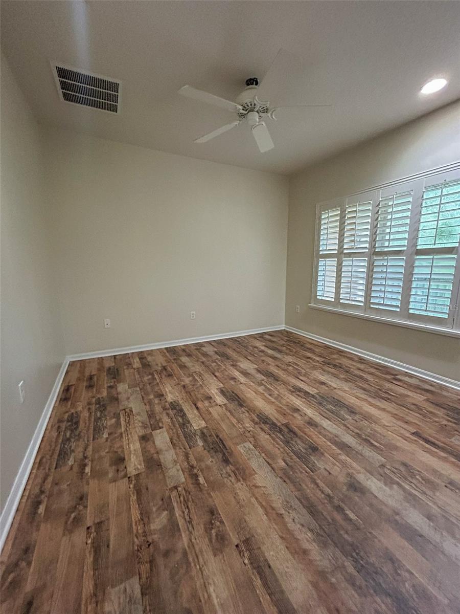 Image 32 of 43 For 691 Pensacola Lane