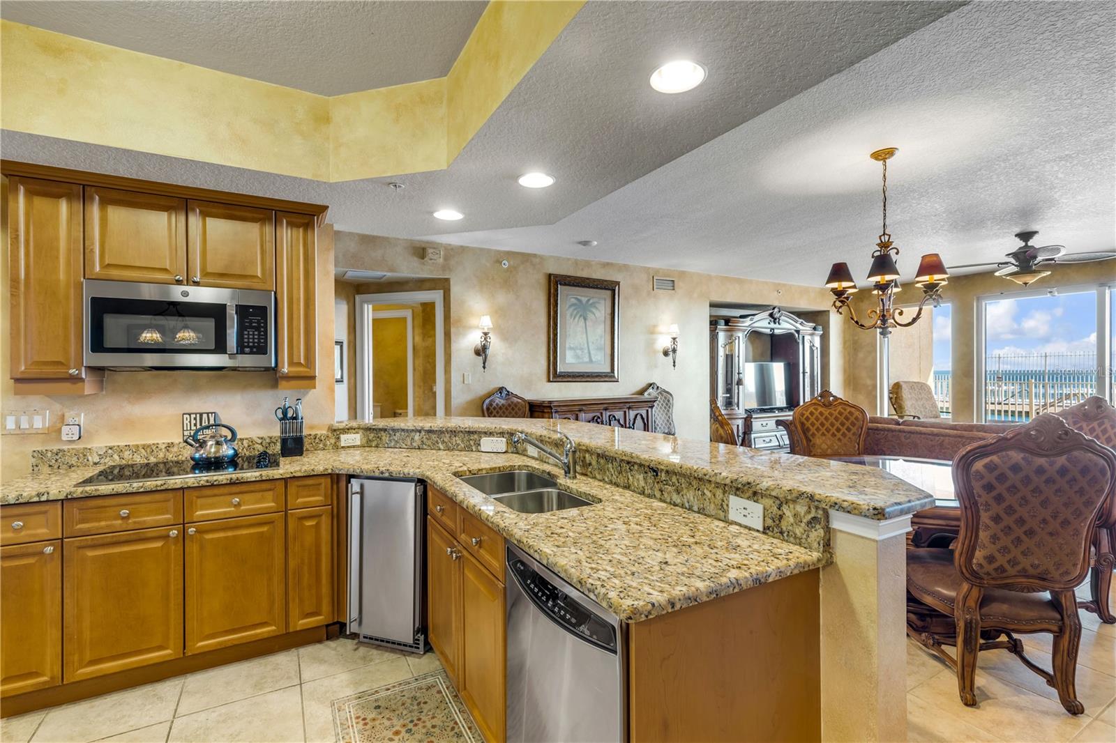 Image 10 of 49 For 2901 Atlantic Avenue 102