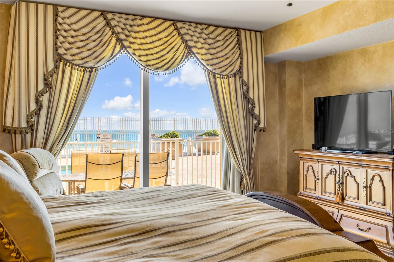 Image 24 of 49 For 2901 Atlantic Avenue 102