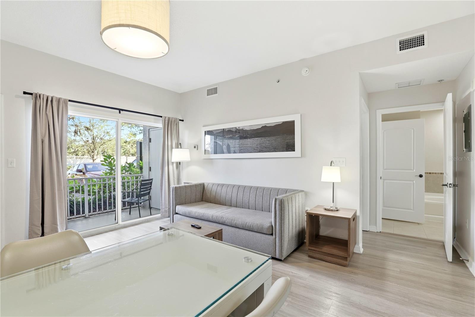 Image 10 of 22 For 7395 Universal Boulevard 104